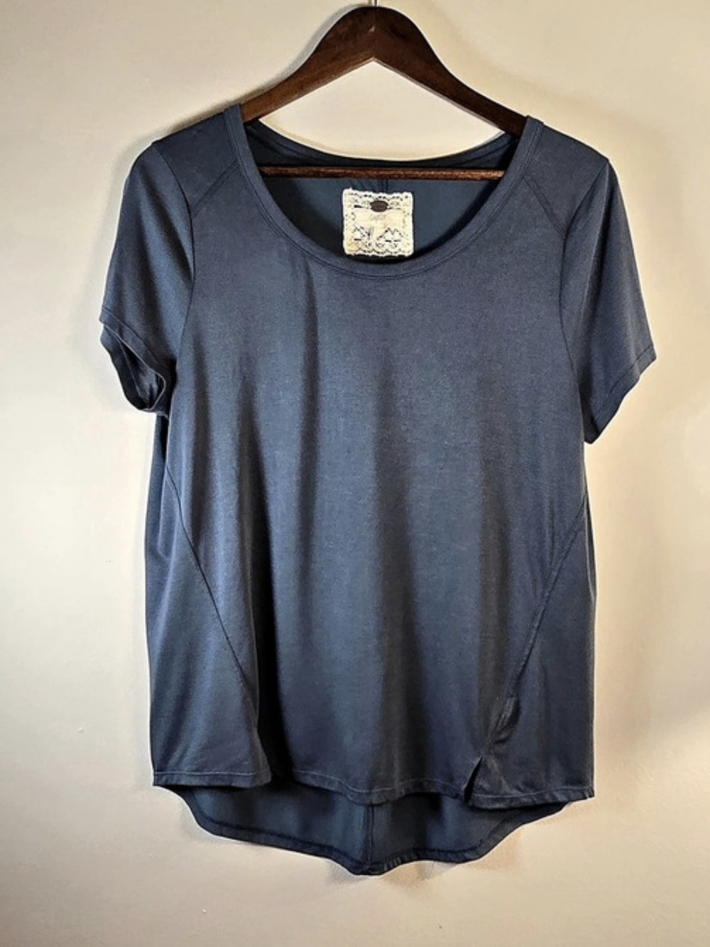 Cupio Blush Slate Blue Short Sleeve High Low T-Shirt Scoop Neck Top Large L